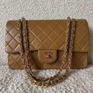 Chanel vintage medium classic flap